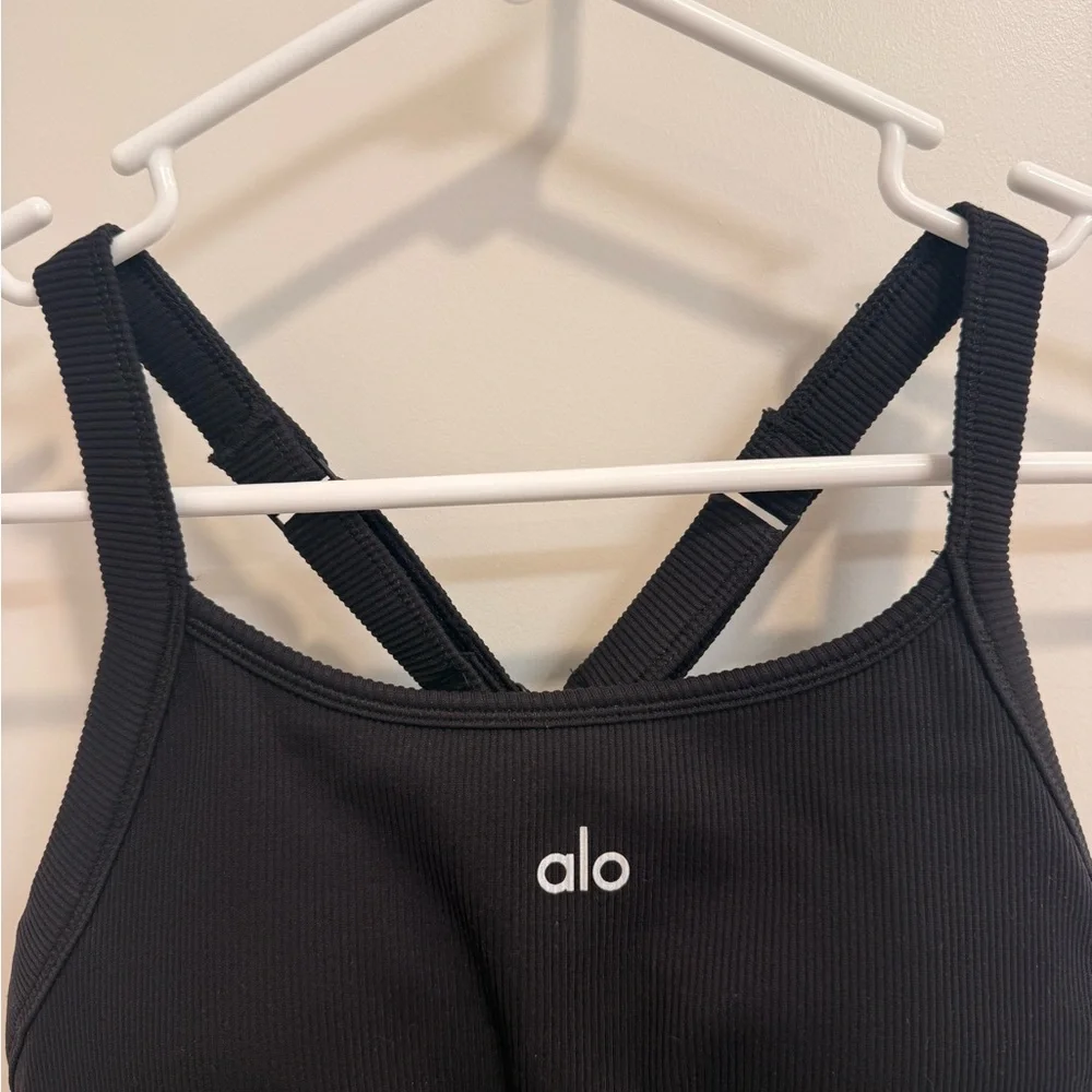 ALO Seamless Ribbed Favorite Ribbed Tank - Picture 2 of 4